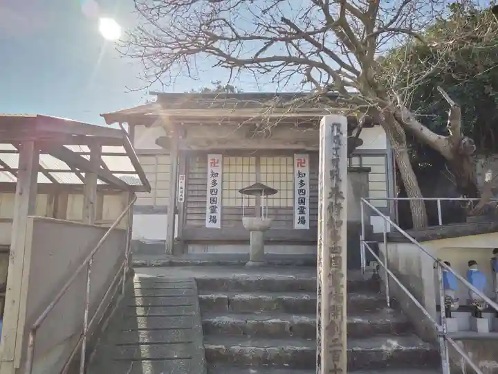 西方寺の本殿・本堂