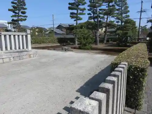 二条天皇　香隆寺陵のその他建物