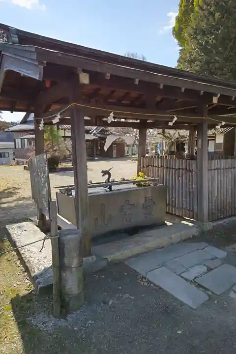 愛宕神社の手水舎