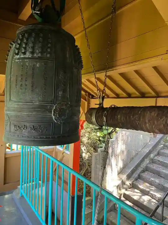 津照寺の{uncategorized: "未分類", other: "その他", undefined: "問題あり", building: "その他建物", grave: "お墓", sacred_gate: "鳥居", guardian: "狛犬", statue: "像", buddha: "仏像", history: "歴史", nature: "自然", garden: "庭園", animal: "動物", pagoda: "塔", temizu: "手水舎", mountain_gate: "山門・神門", sanctuary: "本殿・本堂", subordinate: "末社・摂社", art: "芸術", scenery: "景色", jizo: "地蔵", ema: "絵馬", goshuin: "御朱印", omikuji: "おみくじ", items: "授与品その他", amulet: "お守り", goshuincho: "御朱印帳", eats: "食事", festival: "お祭り", votive_dance: "神楽", shichigosan: "七五三参", wedding: "結婚式", experience: "体験その他", initially: "初詣", around: "周辺", anti_infection: "感染症対策"}