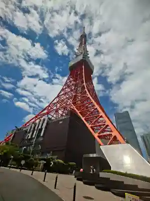 タワー大神宮の{uncategorized: "未分類", other: "その他", undefined: "問題あり", building: "その他建物", grave: "お墓", sacred_gate: "鳥居", guardian: "狛犬", statue: "像", buddha: "仏像", history: "歴史", nature: "自然", garden: "庭園", animal: "動物", pagoda: "塔", temizu: "手水舎", mountain_gate: "山門・神門", sanctuary: "本殿・本堂", subordinate: "末社・摂社", art: "芸術", scenery: "景色", jizo: "地蔵", ema: "絵馬", goshuin: "御朱印", omikuji: "おみくじ", items: "授与品その他", amulet: "お守り", goshuincho: "御朱印帳", eats: "食事", festival: "お祭り", votive_dance: "神楽", shichigosan: "七五三参", wedding: "結婚式", experience: "体験その他", initially: "初詣", around: "周辺", anti_infection: "感染症対策"}