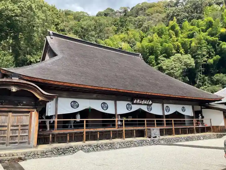 臨済寺の本殿・本堂