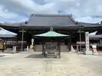 金倉寺の本殿・本堂
