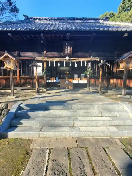 上之村神社の本殿・本堂