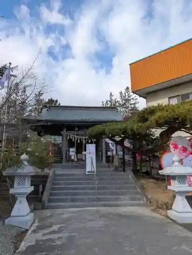 仙台八坂神社の{uncategorized: "未分類", other: "その他", undefined: "問題あり", building: "その他建物", grave: "お墓", sacred_gate: "鳥居", guardian: "狛犬", statue: "像", buddha: "仏像", history: "歴史", nature: "自然", garden: "庭園", animal: "動物", pagoda: "塔", temizu: "手水舎", mountain_gate: "山門・神門", sanctuary: "本殿・本堂", subordinate: "末社・摂社", art: "芸術", scenery: "景色", jizo: "地蔵", ema: "絵馬", goshuin: "御朱印", omikuji: "おみくじ", items: "授与品その他", amulet: "お守り", goshuincho: "御朱印帳", eats: "食事", festival: "お祭り", votive_dance: "神楽", shichigosan: "七五三参", wedding: "結婚式", experience: "体験その他", initially: "初詣", around: "周辺", anti_infection: "感染症対策"}