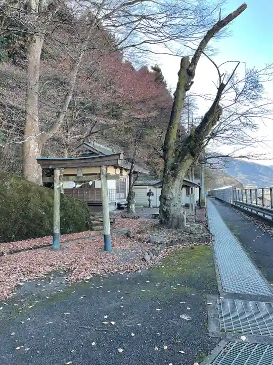 神明神社(山梨県)