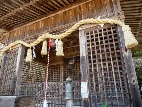 祐徳稲荷神社の{uncategorized: "未分類", other: "その他", undefined: "問題あり", building: "その他建物", grave: "お墓", sacred_gate: "鳥居", guardian: "狛犬", statue: "像", buddha: "仏像", history: "歴史", nature: "自然", garden: "庭園", animal: "動物", pagoda: "塔", temizu: "手水舎", mountain_gate: "山門・神門", sanctuary: "本殿・本堂", subordinate: "末社・摂社", art: "芸術", scenery: "景色", jizo: "地蔵", ema: "絵馬", goshuin: "御朱印", omikuji: "おみくじ", items: "授与品その他", amulet: "お守り", goshuincho: "御朱印帳", eats: "食事", festival: "お祭り", votive_dance: "神楽", shichigosan: "七五三参", wedding: "結婚式", experience: "体験その他", initially: "初詣", around: "周辺", anti_infection: "感染症対策"}