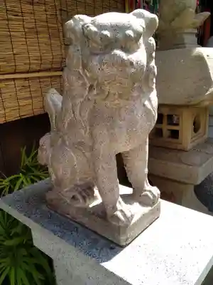 豊受稲荷本宮の狛犬