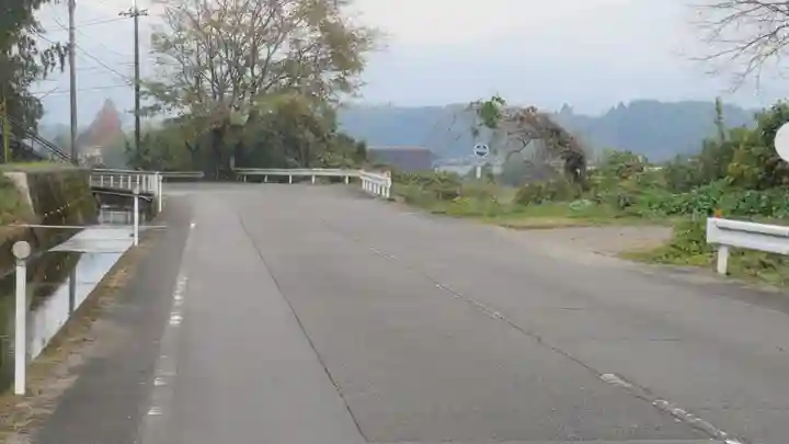 三日原観音堂の周辺