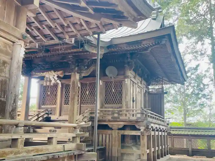 比都佐神社の{uncategorized: "未分類", other: "その他", undefined: "問題あり", building: "その他建物", grave: "お墓", sacred_gate: "鳥居", guardian: "狛犬", statue: "像", buddha: "仏像", history: "歴史", nature: "自然", garden: "庭園", animal: "動物", pagoda: "塔", temizu: "手水舎", mountain_gate: "山門・神門", sanctuary: "本殿・本堂", subordinate: "末社・摂社", art: "芸術", scenery: "景色", jizo: "地蔵", ema: "絵馬", goshuin: "御朱印", omikuji: "おみくじ", items: "授与品その他", amulet: "お守り", goshuincho: "御朱印帳", eats: "食事", festival: "お祭り", votive_dance: "神楽", shichigosan: "七五三参", wedding: "結婚式", experience: "体験その他", initially: "初詣", around: "周辺", anti_infection: "感染症対策"}
