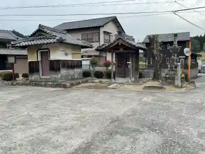 安楽寺の{uncategorized: "未分類", other: "その他", undefined: "問題あり", building: "その他建物", grave: "お墓", sacred_gate: "鳥居", guardian: "狛犬", statue: "像", buddha: "仏像", history: "歴史", nature: "自然", garden: "庭園", animal: "動物", pagoda: "塔", temizu: "手水舎", mountain_gate: "山門・神門", sanctuary: "本殿・本堂", subordinate: "末社・摂社", art: "芸術", scenery: "景色", jizo: "地蔵", ema: "絵馬", goshuin: "御朱印", omikuji: "おみくじ", items: "授与品その他", amulet: "お守り", goshuincho: "御朱印帳", eats: "食事", festival: "お祭り", votive_dance: "神楽", shichigosan: "七五三参", wedding: "結婚式", experience: "体験その他", initially: "初詣", around: "周辺", anti_infection: "感染症対策"}