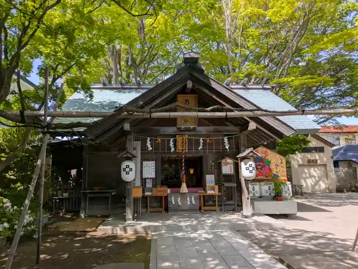 乃木神社の{uncategorized: "未分類", other: "その他", undefined: "問題あり", building: "その他建物", grave: "お墓", sacred_gate: "鳥居", guardian: "狛犬", statue: "像", buddha: "仏像", history: "歴史", nature: "自然", garden: "庭園", animal: "動物", pagoda: "塔", temizu: "手水舎", mountain_gate: "山門・神門", sanctuary: "本殿・本堂", subordinate: "末社・摂社", art: "芸術", scenery: "景色", jizo: "地蔵", ema: "絵馬", goshuin: "御朱印", omikuji: "おみくじ", items: "授与品その他", amulet: "お守り", goshuincho: "御朱印帳", eats: "食事", festival: "お祭り", votive_dance: "神楽", shichigosan: "七五三参", wedding: "結婚式", experience: "体験その他", initially: "初詣", around: "周辺", anti_infection: "感染症対策"}