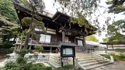 三寳寺の本殿・本堂