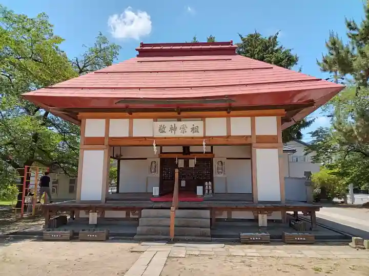 木留神社の本殿・本堂