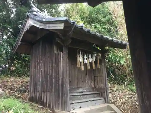 小島神社の本殿・本堂