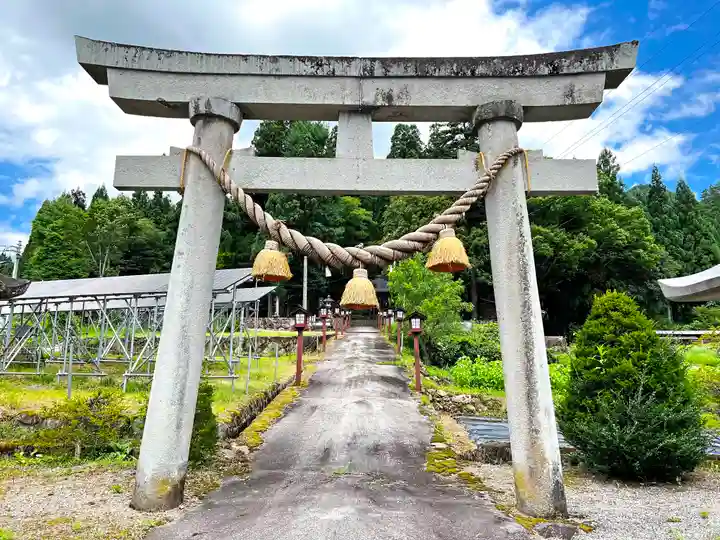 高田神社の鳥居