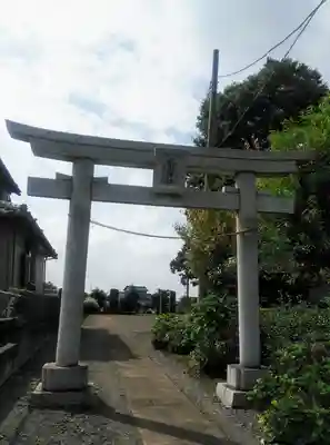 上水子ノ氷川神社の鳥居
