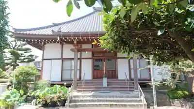 遠成寺の本殿・本堂