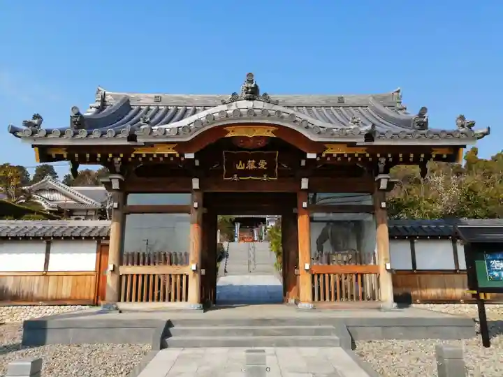 小松寺の山門・神門