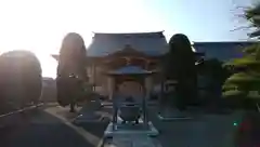 専称寺の本殿