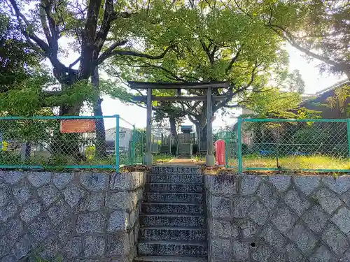 八幡社の鳥居