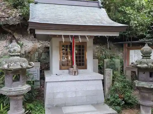 公智神社の末社