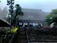 日光山輪王寺三仏堂の{uncategorized: "未分類", other: "その他", undefined: "問題あり", building: "その他建物", grave: "お墓", sacred_gate: "鳥居", guardian: "狛犬", statue: "像", buddha: "仏像", history: "歴史", nature: "自然", garden: "庭園", animal: "動物", pagoda: "塔", temizu: "手水舎", mountain_gate: "山門・神門", sanctuary: "本殿・本堂", subordinate: "末社・摂社", art: "芸術", scenery: "景色", jizo: "地蔵", ema: "絵馬", goshuin: "御朱印", omikuji: "おみくじ", items: "授与品その他", amulet: "お守り", goshuincho: "御朱印帳", eats: "食事", festival: "お祭り", votive_dance: "神楽", shichigosan: "七五三参", wedding: "結婚式", experience: "体験その他", initially: "初詣", around: "周辺", anti_infection: "感染症対策"}