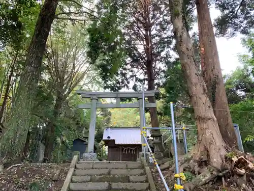 五柱神社の鳥居