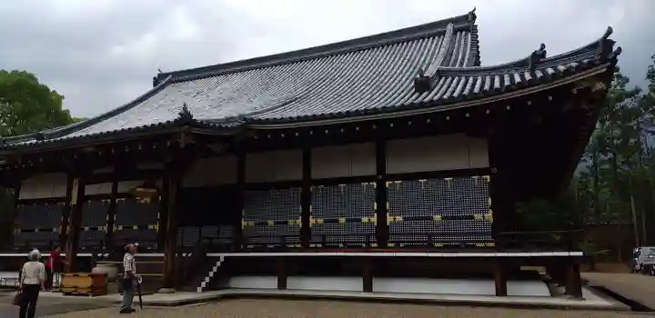 仁和寺の本殿・本堂