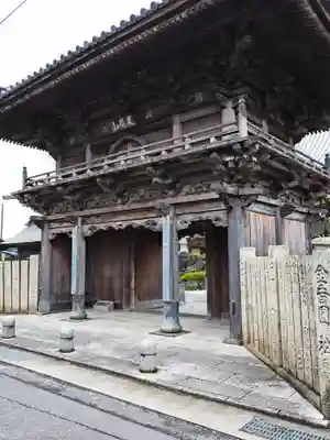 観音寺の山門・神門