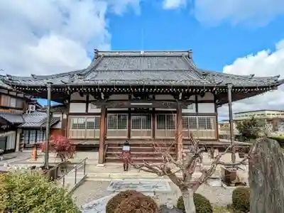 安樂寺の本殿