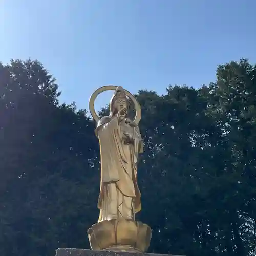 出世観音 養老山　立國寺の仏像