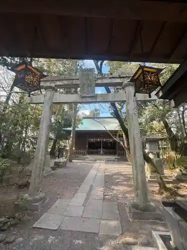 大井神社の{uncategorized: "未分類", other: "その他", undefined: "問題あり", building: "その他建物", grave: "お墓", sacred_gate: "鳥居", guardian: "狛犬", statue: "像", buddha: "仏像", history: "歴史", nature: "自然", garden: "庭園", animal: "動物", pagoda: "塔", temizu: "手水舎", mountain_gate: "山門・神門", sanctuary: "本殿・本堂", subordinate: "末社・摂社", art: "芸術", scenery: "景色", jizo: "地蔵", ema: "絵馬", goshuin: "御朱印", omikuji: "おみくじ", items: "授与品その他", amulet: "お守り", goshuincho: "御朱印帳", eats: "食事", festival: "お祭り", votive_dance: "神楽", shichigosan: "七五三参", wedding: "結婚式", experience: "体験その他", initially: "初詣", around: "周辺", anti_infection: "感染症対策"}