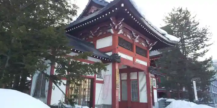 眞久寺の山門・神門