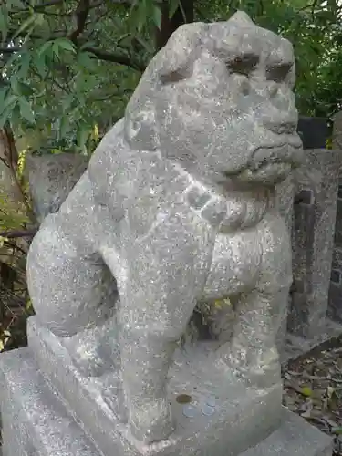 田蓑神社の狛犬