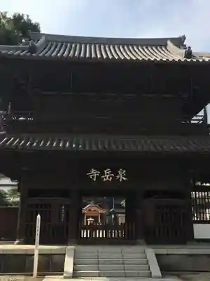 泉岳寺の山門・神門