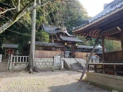 八王子神社の建物その他