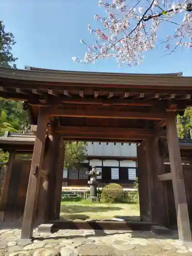 長光寺の山門