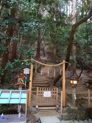 狭井坐大神荒魂神社(狭井神社)(奈良県)