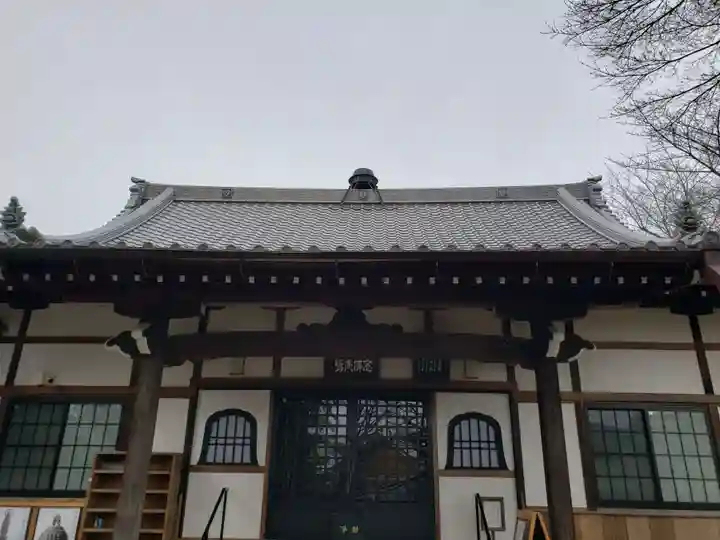 東運寺の本殿・本堂