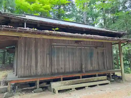 山城神社の本殿・本堂
