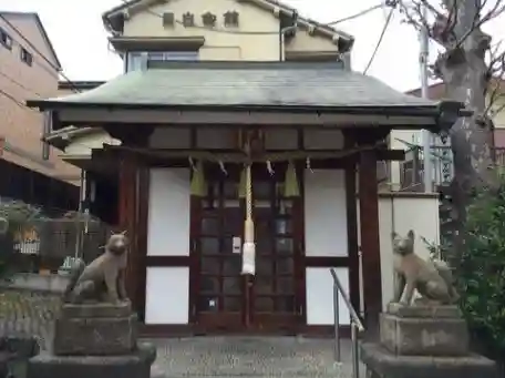 目白豊坂稲荷神社の本殿・本堂