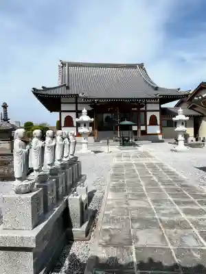 覚性院の{uncategorized: "未分類", other: "その他", undefined: "問題あり", building: "その他建物", grave: "お墓", sacred_gate: "鳥居", guardian: "狛犬", statue: "像", buddha: "仏像", history: "歴史", nature: "自然", garden: "庭園", animal: "動物", pagoda: "塔", temizu: "手水舎", mountain_gate: "山門・神門", sanctuary: "本殿・本堂", subordinate: "末社・摂社", art: "芸術", scenery: "景色", jizo: "地蔵", ema: "絵馬", goshuin: "御朱印", omikuji: "おみくじ", items: "授与品その他", amulet: "お守り", goshuincho: "御朱印帳", eats: "食事", festival: "お祭り", votive_dance: "神楽", shichigosan: "七五三参", wedding: "結婚式", experience: "体験その他", initially: "初詣", around: "周辺", anti_infection: "感染症対策"}