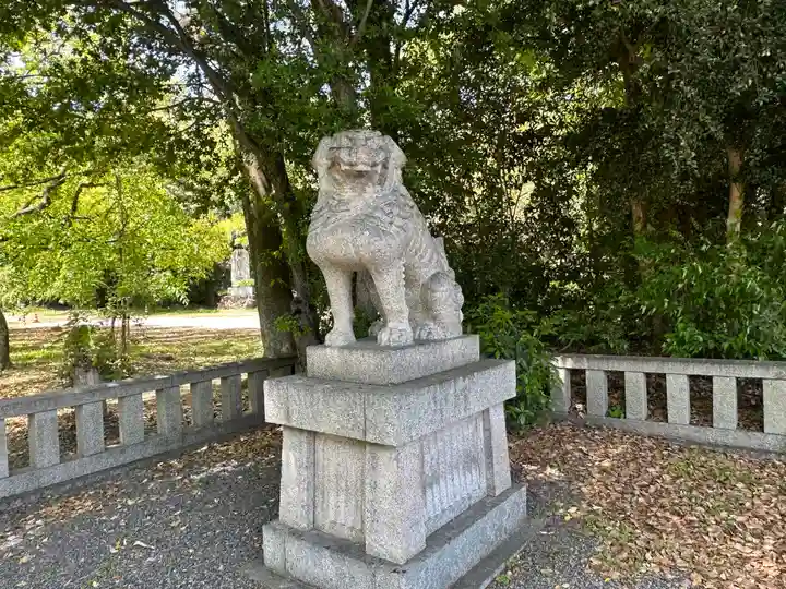 讃岐宮 香川縣護國神社の狛犬