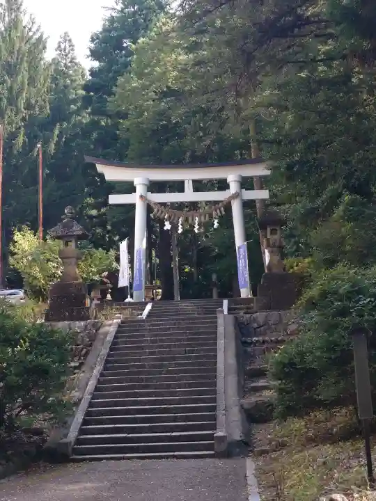 青海神社(新潟県)