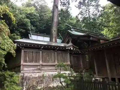 西寒多神社の本殿・本堂