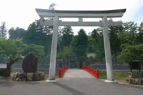 熊野大社の鳥居