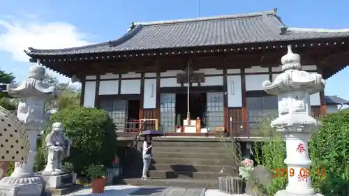 多宝寺の本殿