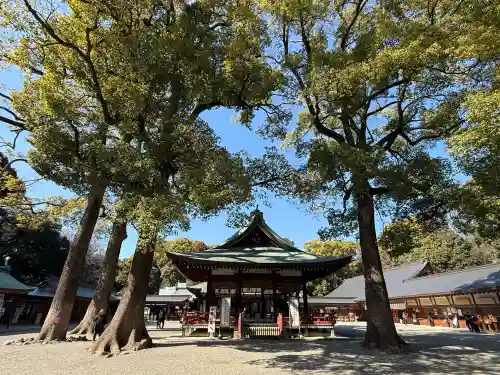 武蔵一宮氷川神社の{uncategorized: "未分類", other: "その他", undefined: "問題あり", building: "その他建物", grave: "お墓", sacred_gate: "鳥居", guardian: "狛犬", statue: "像", buddha: "仏像", history: "歴史", nature: "自然", garden: "庭園", animal: "動物", pagoda: "塔", temizu: "手水舎", mountain_gate: "山門・神門", sanctuary: "本殿・本堂", subordinate: "末社・摂社", art: "芸術", scenery: "景色", jizo: "地蔵", ema: "絵馬", goshuin: "御朱印", omikuji: "おみくじ", items: "授与品その他", amulet: "お守り", goshuincho: "御朱印帳", eats: "食事", festival: "お祭り", votive_dance: "神楽", shichigosan: "七五三参", wedding: "結婚式", experience: "体験その他", initially: "初詣", around: "周辺", anti_infection: "感染症対策"}