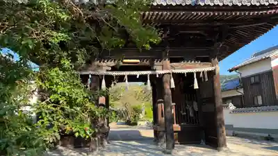 長明寺の山門・神門